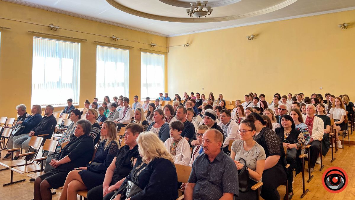 У Коломийському ліцеї №5 відкрили меморіальні дошки загиблим Героям 32