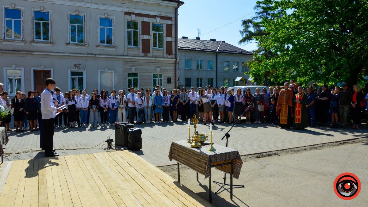 У Коломийському ліцеї №5 відкрили меморіальні дошки загиблим Героям 13