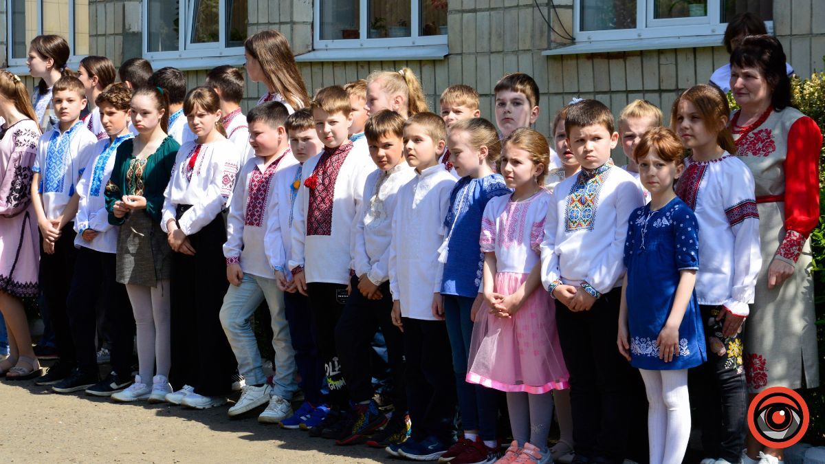 Стіну пам'яті випускникам-Героям відкрили у Коломийському ліцеї №7 2