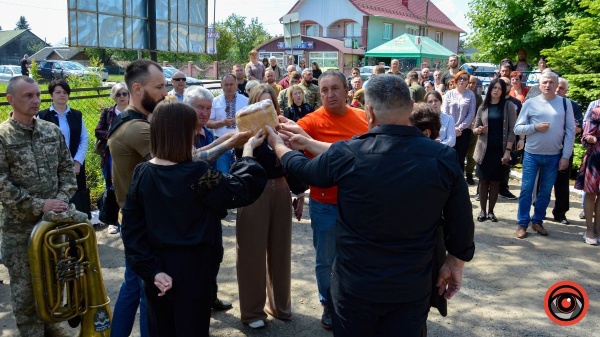 Стіну пам'яті випускникам-Героям відкрили у Коломийському ліцеї №7 14