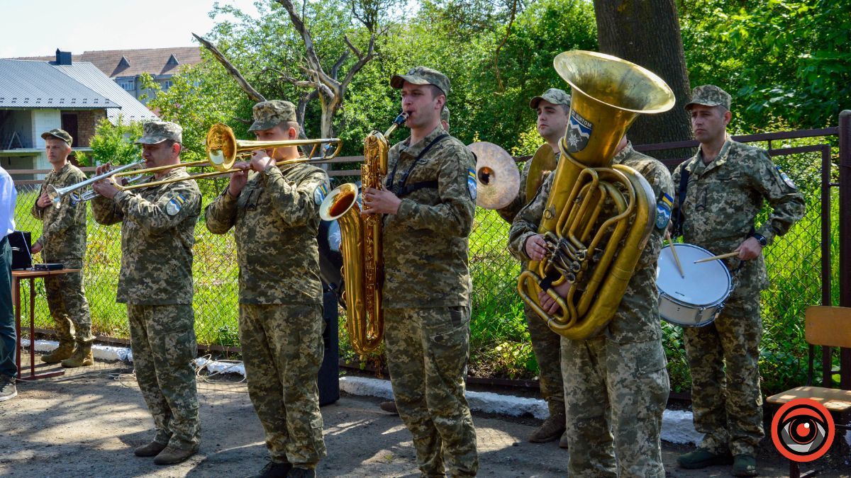 Стіну пам'яті випускникам-Героям відкрили у Коломийському ліцеї №7 4