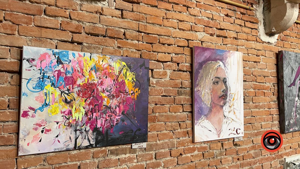 У Коломиї відкрили виставку Лева Чопенка 8