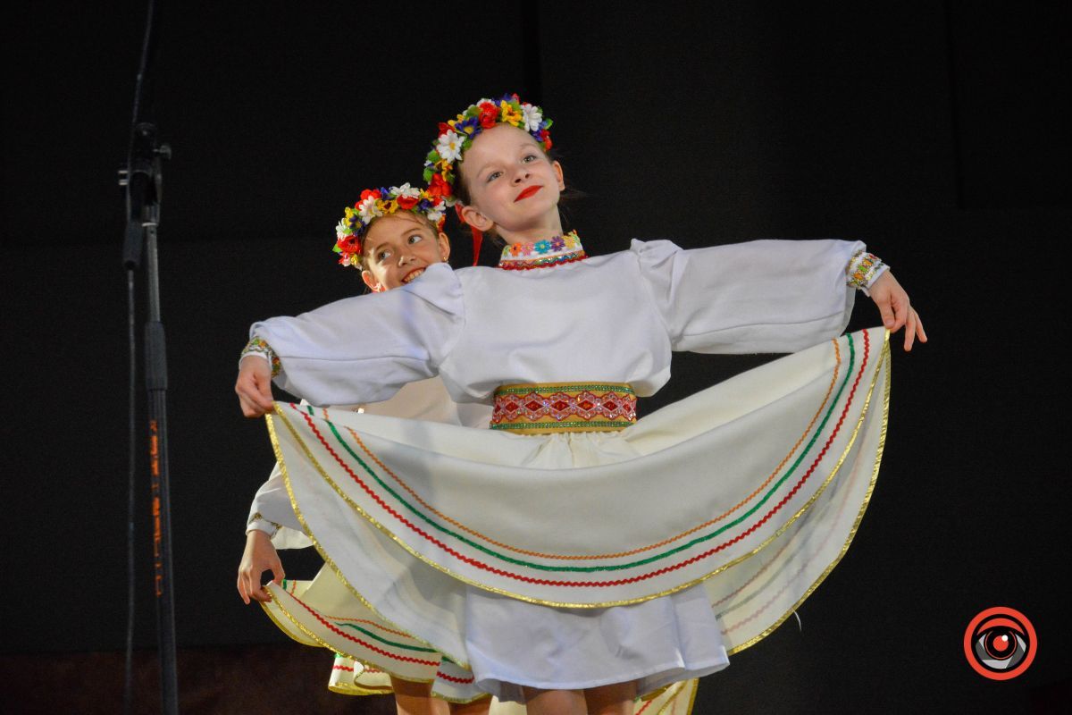 У Коломийській філармонії відбувся звітний концерт центру позашкільної освіти | Фоторепортаж 10