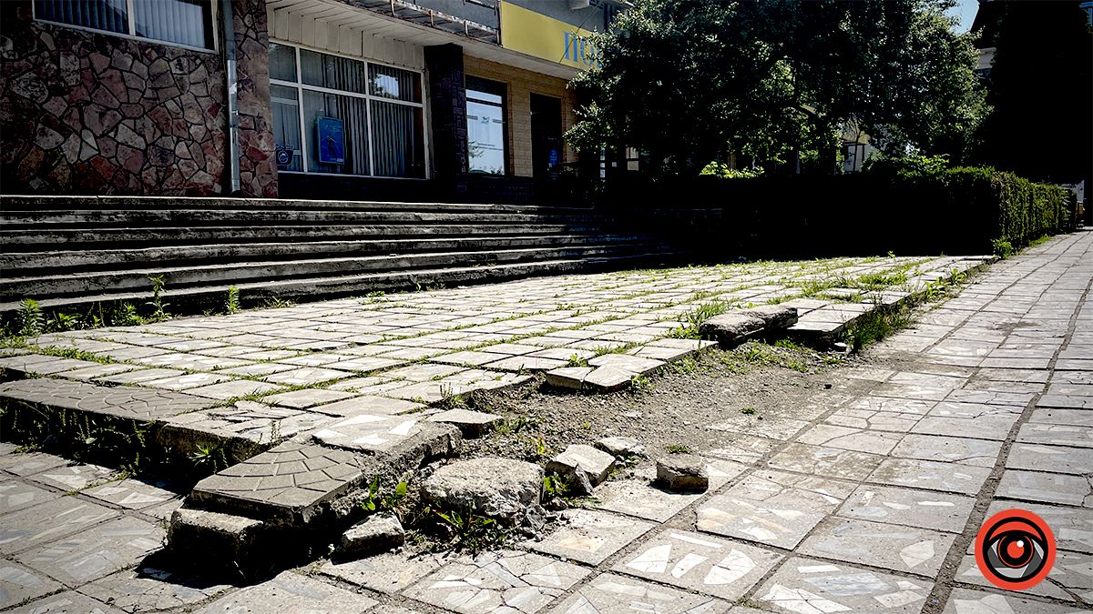 Наскільки можливо на візку дістатися пошти в Коломиї | ІНКЛЮЗІЯ 4