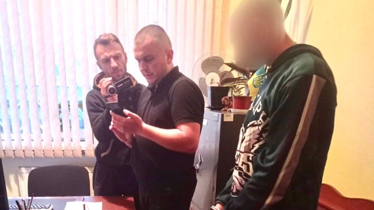 Пограбував 18-річного коломиянина: поліцейські затримали зловмисника 1