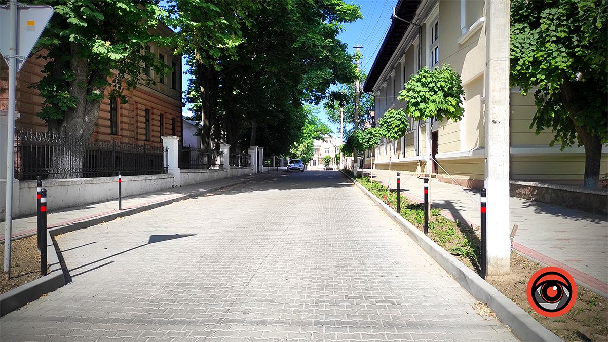 Мандруємо разом: загадкові й контрастні Чернівці 29