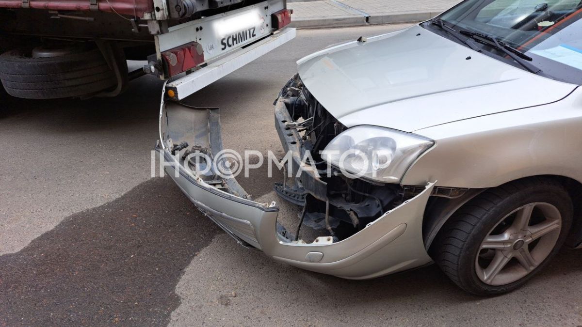 У Коломиї на вулиці Шухевича трапилася ДТП 4