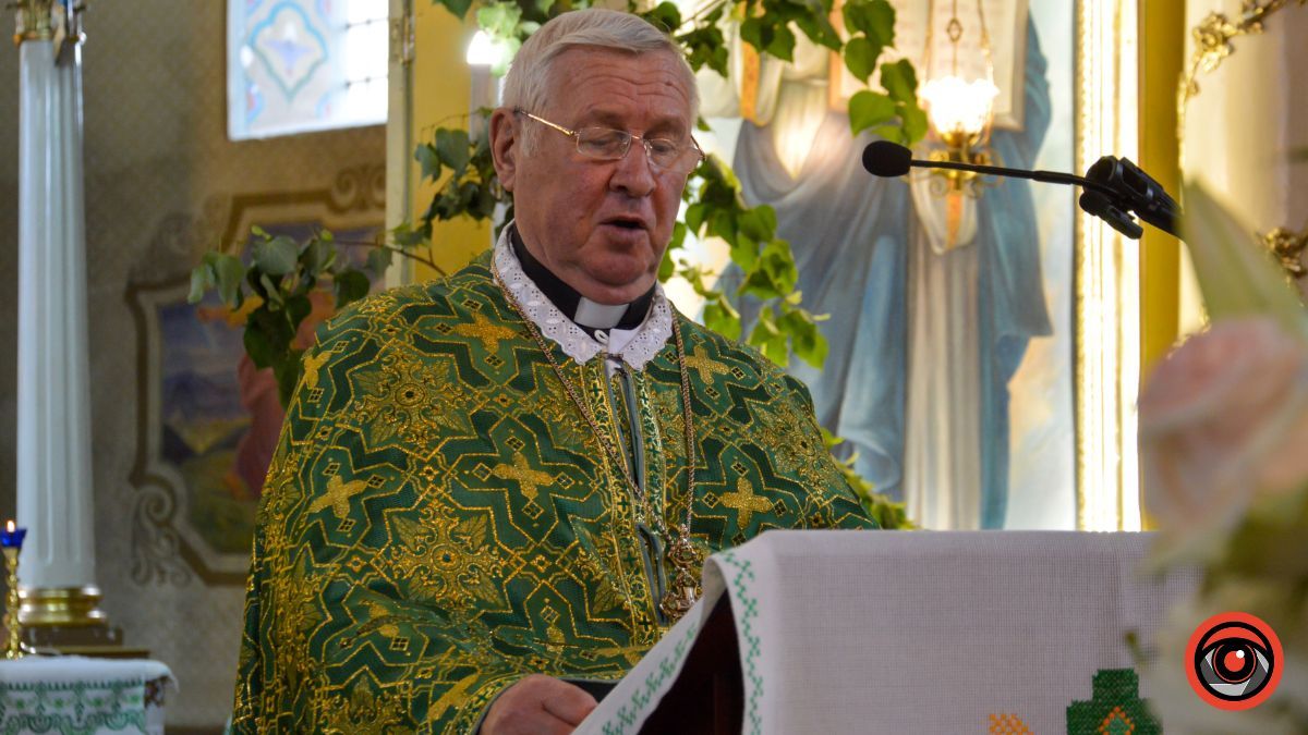 Свято Зіслання Святого Духа у Святомихайлівському соборі | Фоторепортаж 2