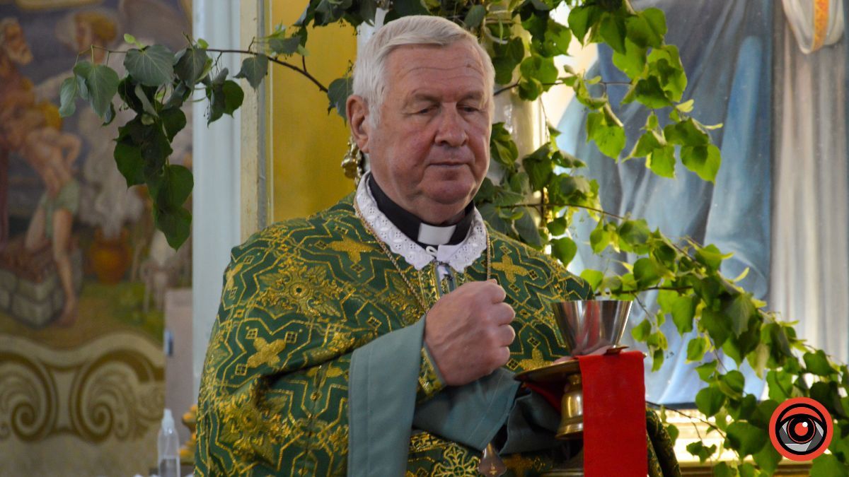 Свято Зіслання Святого Духа у Святомихайлівському соборі | Фоторепортаж 8