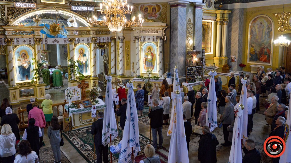 Свято Зіслання Святого Духа у Святомихайлівському соборі | Фоторепортаж 11