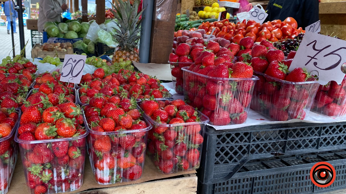 Чи впала ціна на полуницю в Коломиї? 2