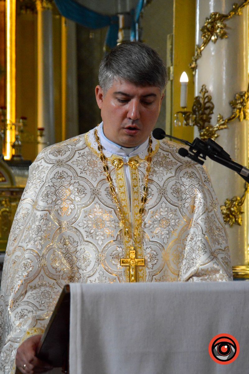 Торжественне поклоніння пречистим Тайнам Тіла і Крові Господа нашого Ісуса Христа у Святомихайлівському соборі | Фоторепортаж 4