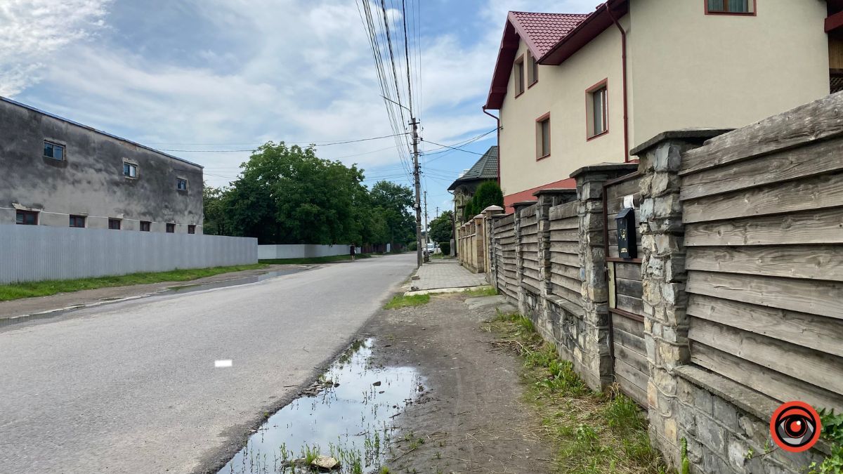 Тротуари на вул. Староміській у Коломиї дочекалися ремонту: скільки це буде коштувати? 6