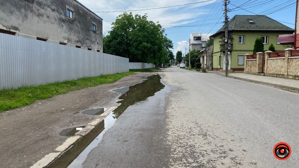 Тротуари на вул. Староміській у Коломиї дочекалися ремонту: скільки це буде коштувати? 5