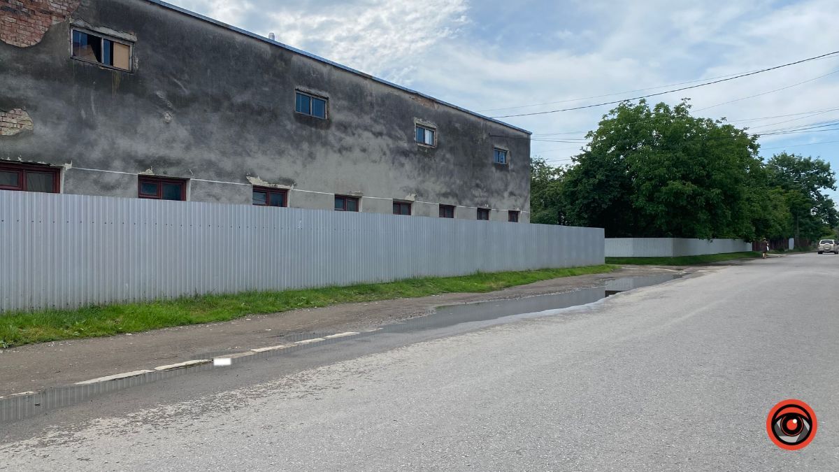 Тротуари на вул. Староміській у Коломиї дочекалися ремонту: скільки це буде коштувати? 4