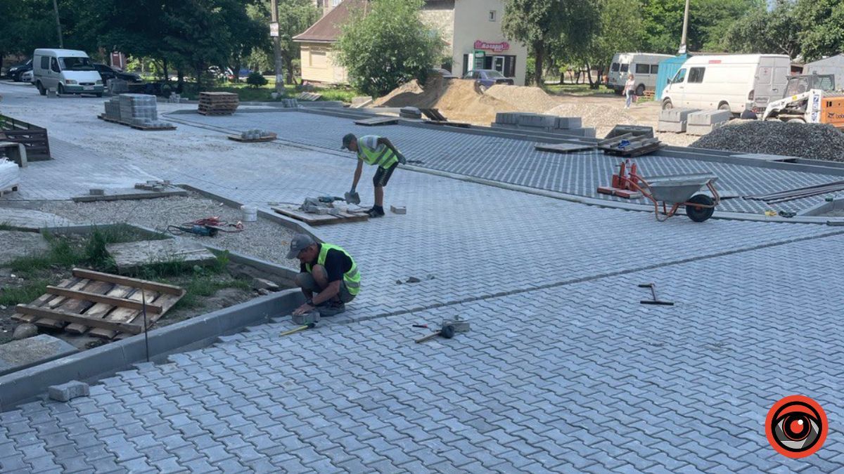 На якому етапі ремонтні роботи міжквартальних проїздів на вулиці Мазепи? 7