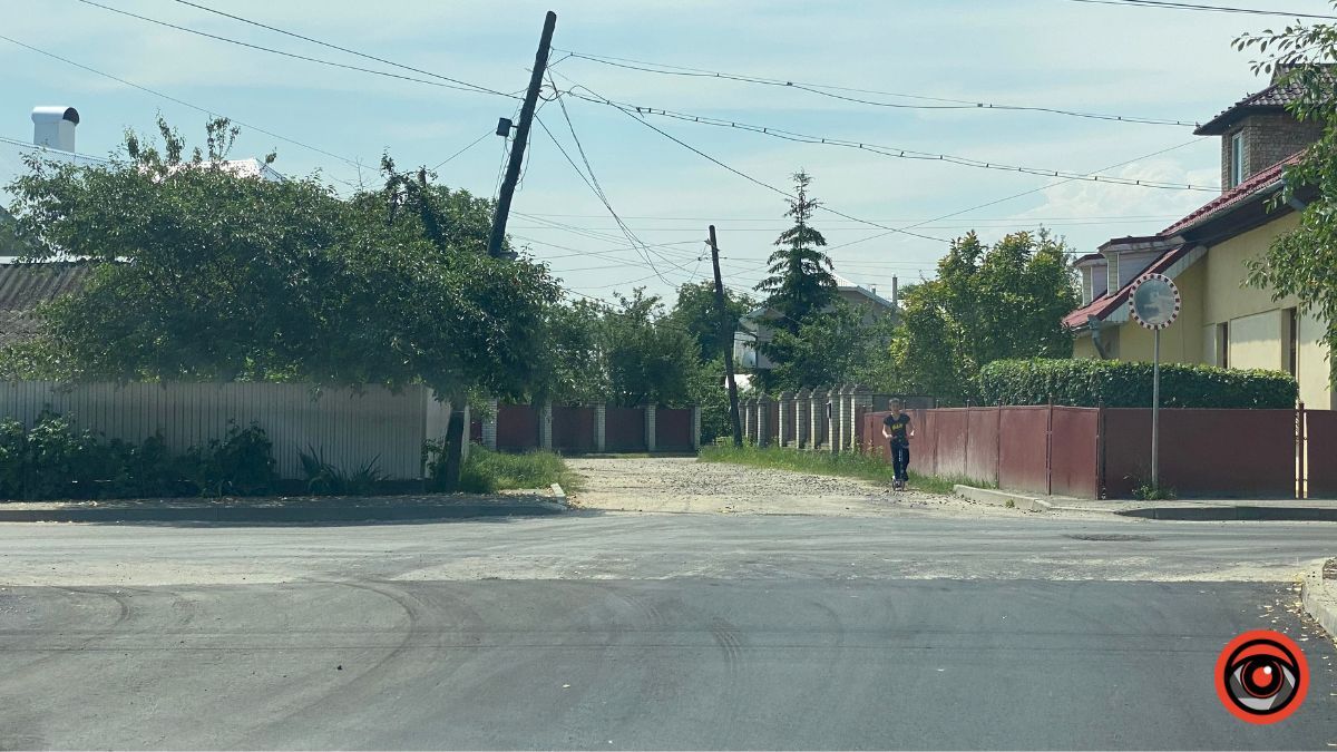 На вулиці Йосипа Сліпого завершили ремонт дороги 6