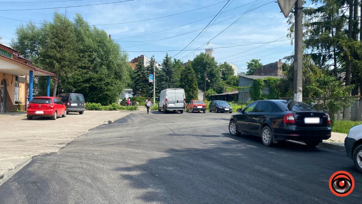 На вулиці Йосипа Сліпого завершили ремонт дороги 3