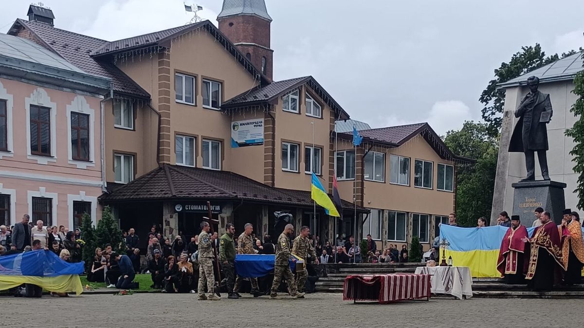 Отинійська громада зустріла Героя Петра Соботника 2