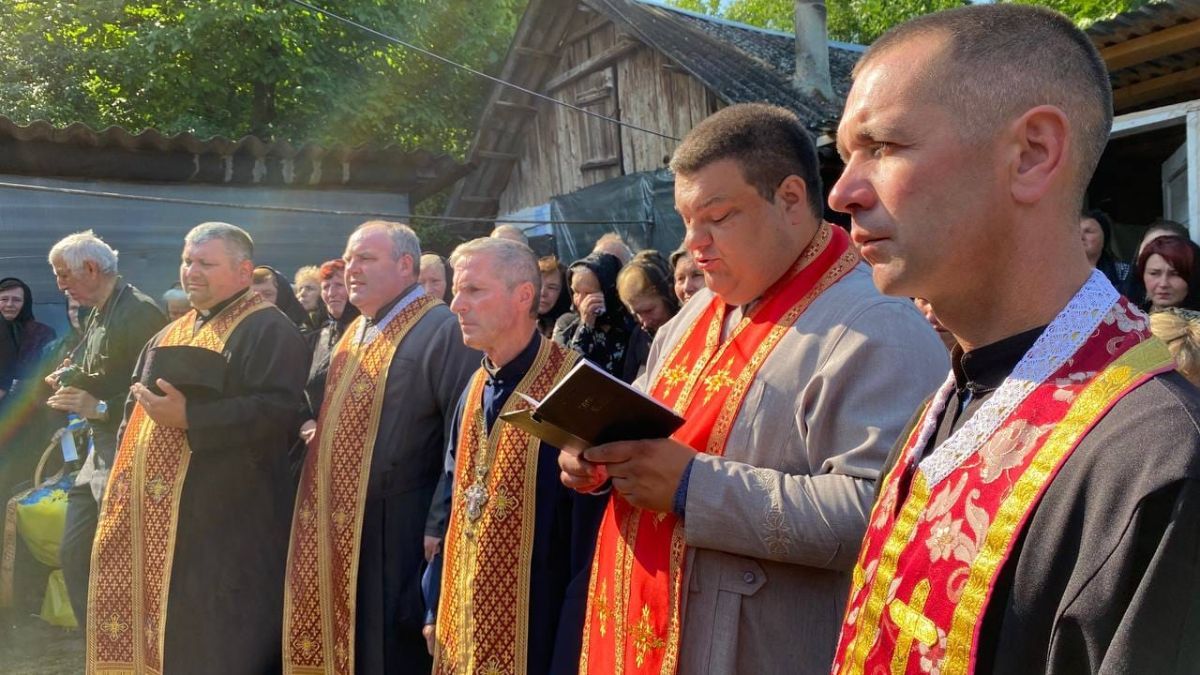 У Городенці провели в останню дорогу Героя Дмитра Демчука 6