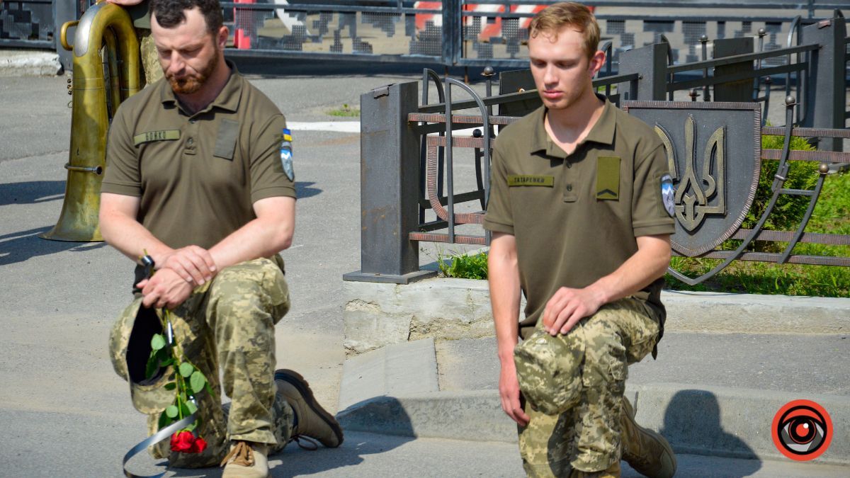 Коломия попрощалася з Героєм Василієм Гаськом 3