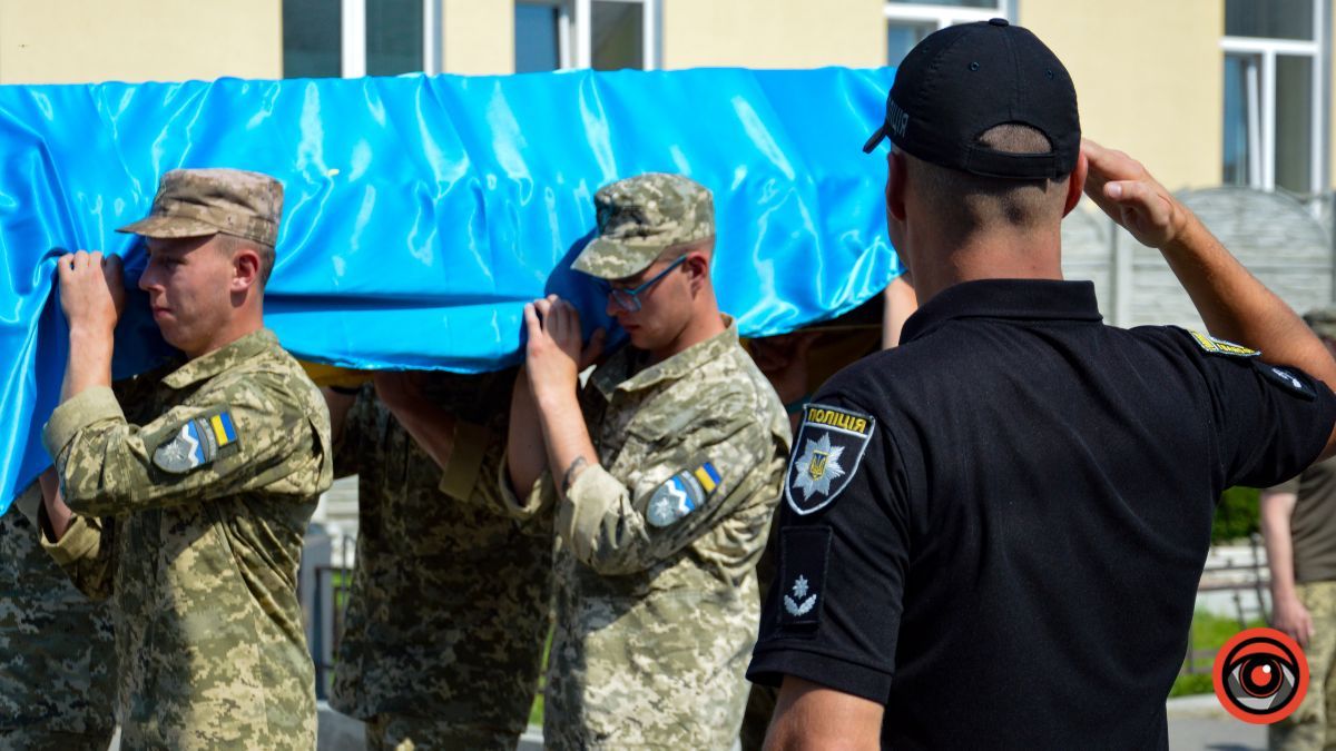 Коломия попрощалася з Героєм Василієм Гаськом 22