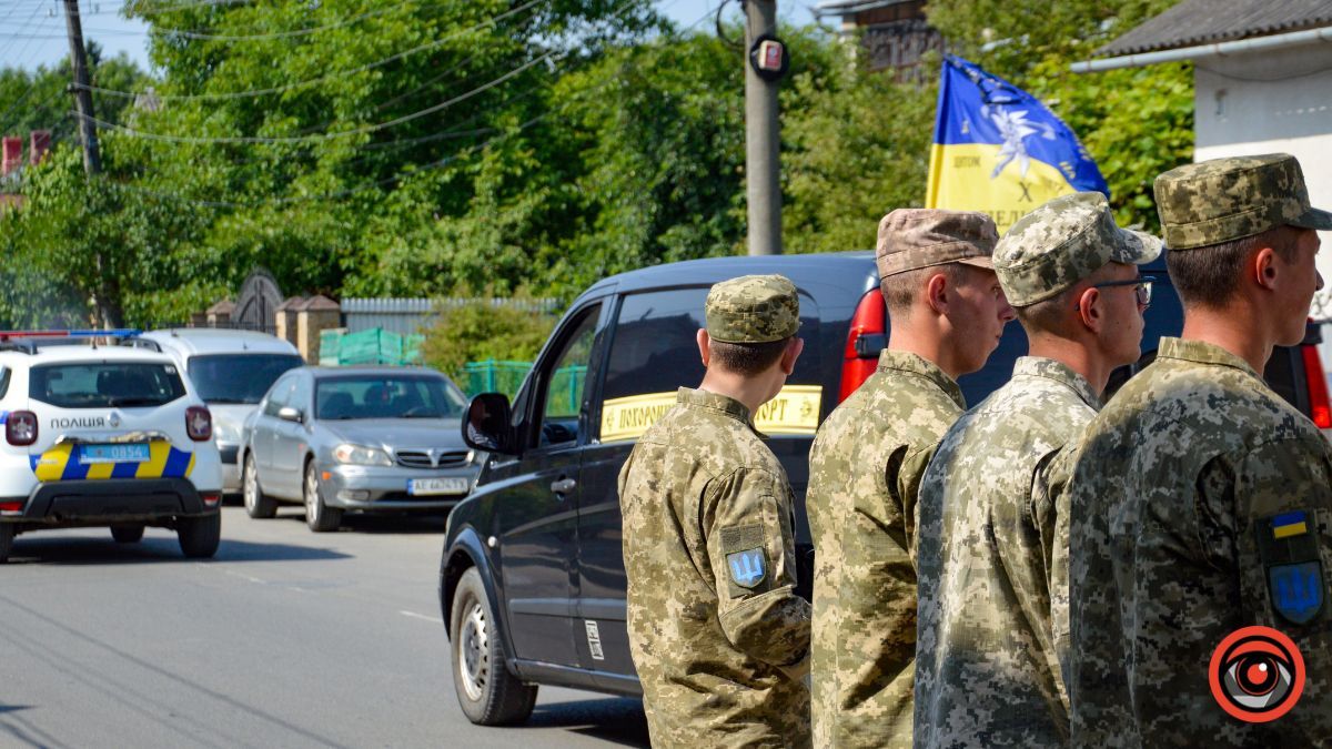 Коломия попрощалася з Героєм Василієм Гаськом 25