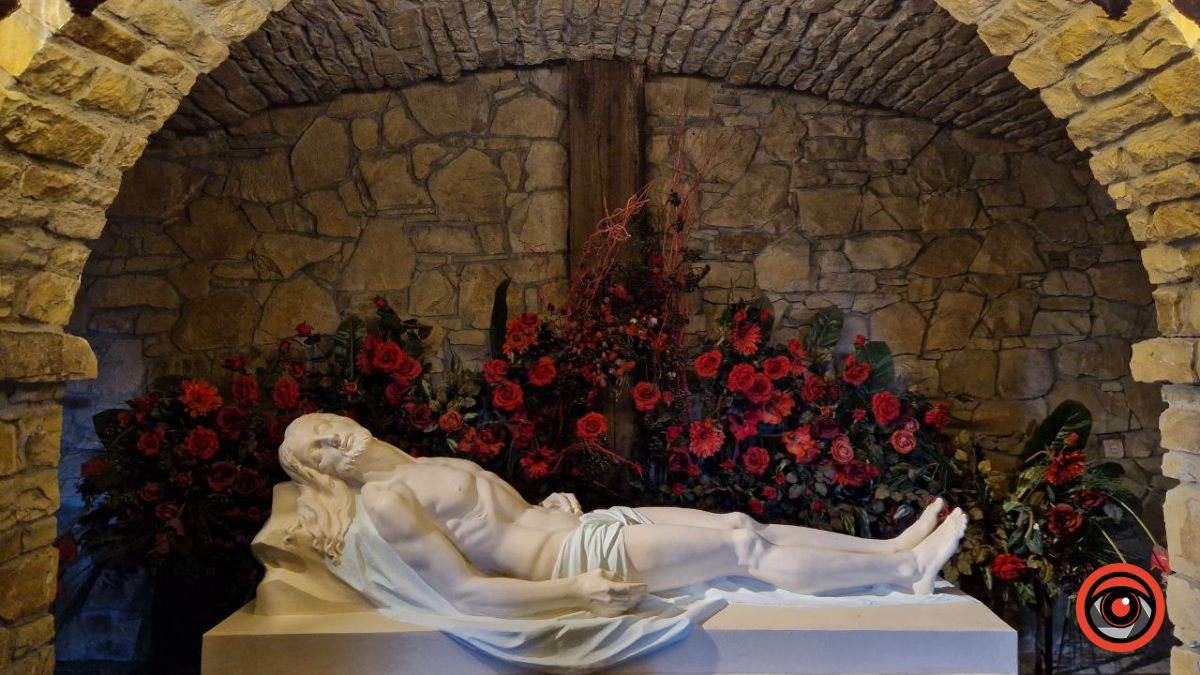 Гошів - це місце духовної сили та спокою | Як виглядає монастир сьогодні та десятки років тому? 6