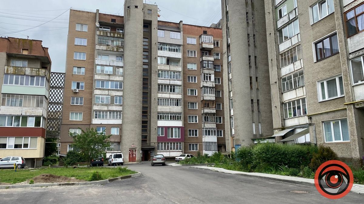 Мешканці Січових Стрільців та Лисенка скаржаться на якість відремонтованих прибудинкових територій 1