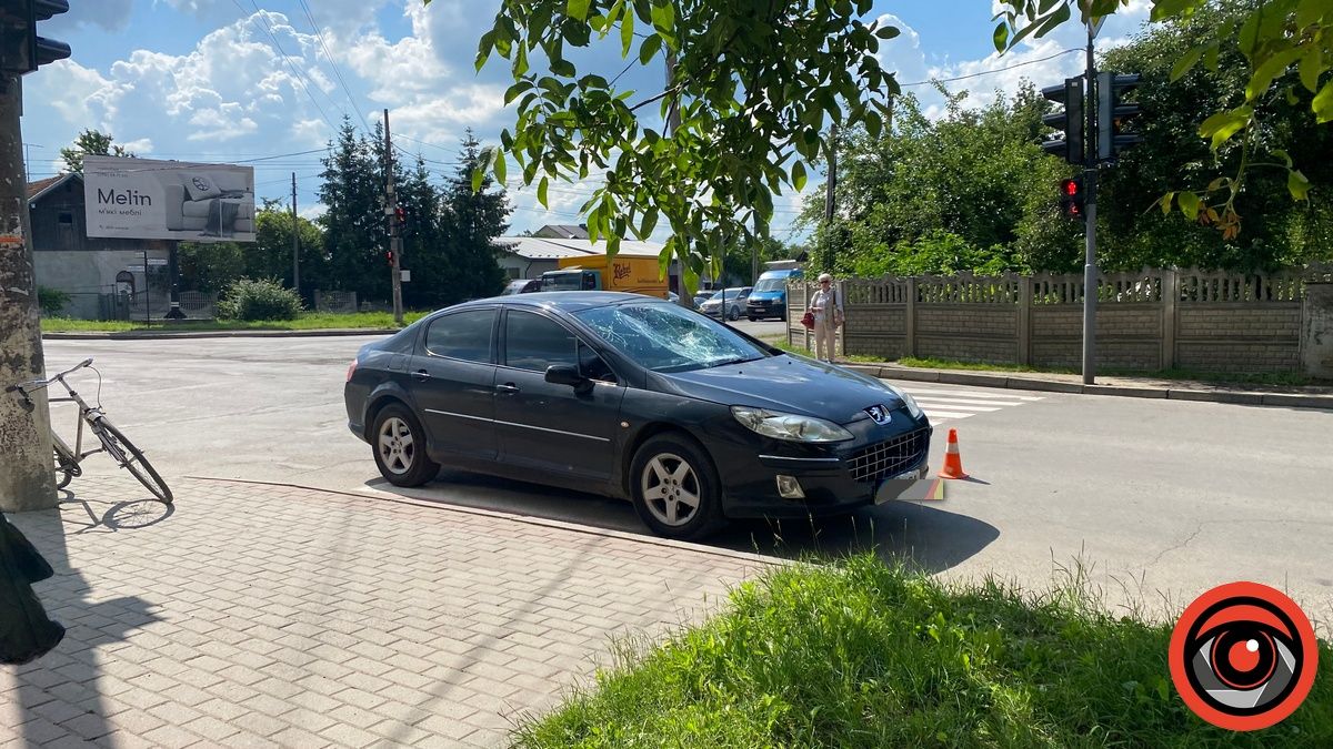 На вулиці Мазепи у Коломиї збили велосипедиста 2