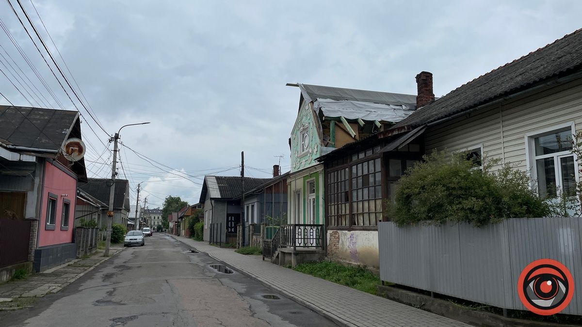 Цегельня Рамлера, перші будинки та зведення в'язниці: історія вулиці Павлика 8