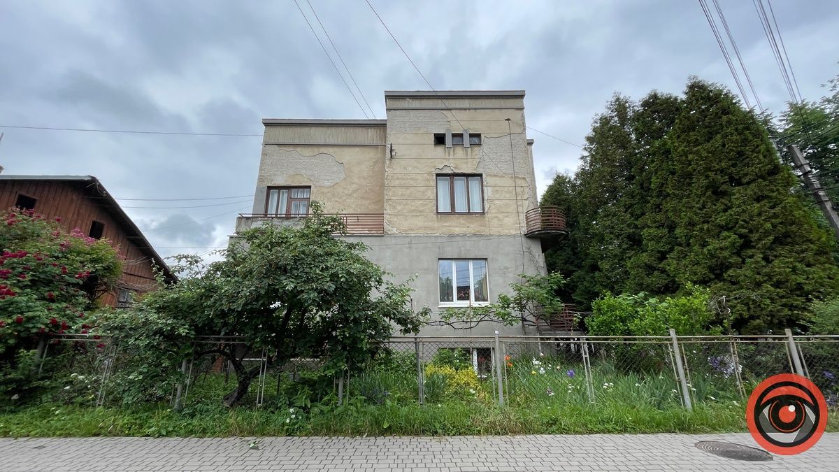 Цегельня Рамлера, перші будинки та зведення в'язниці: історія вулиці Павлика 11