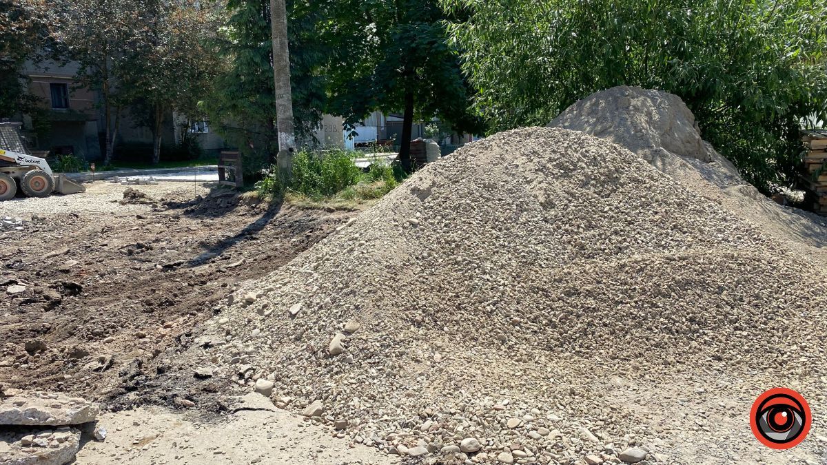 Скільки коштує ремонт міжбудинкових заїздів на вул. Мазепи 4