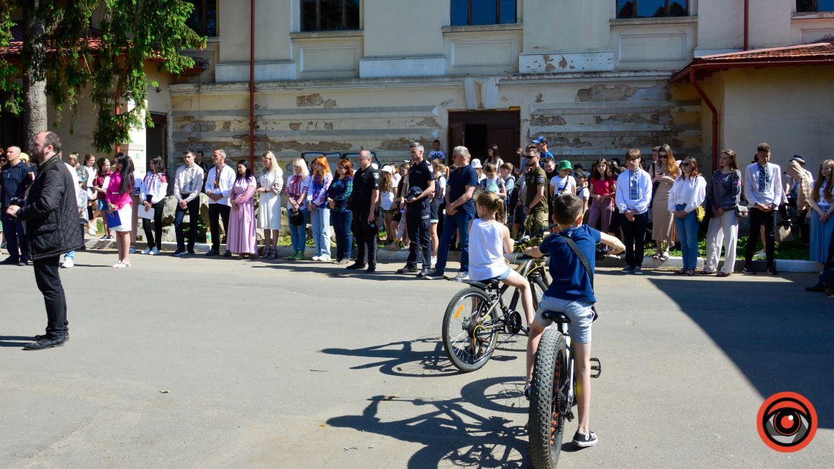 Загиблих у війні дітей вшанували у Коломиї 9
