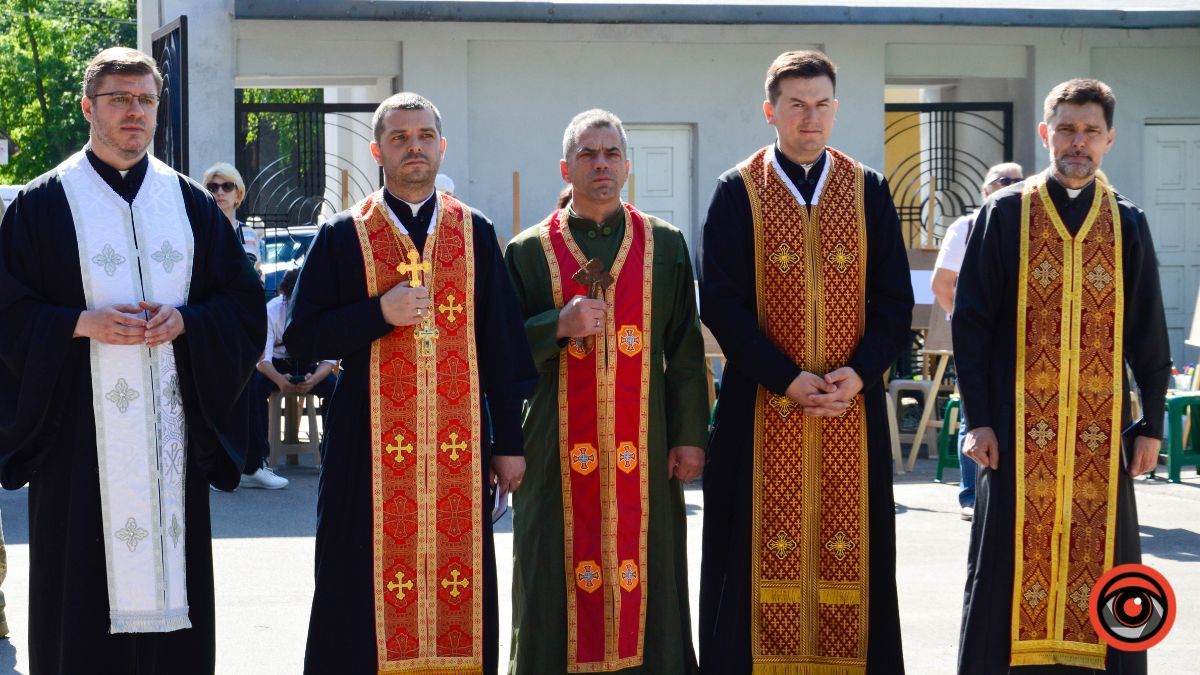 Загиблих у війні дітей вшанували у Коломиї 1