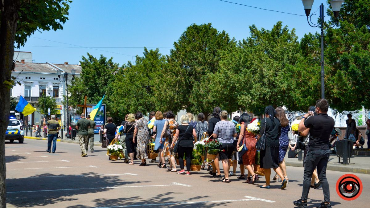 Коломия провела в останню дорогу Героя Володимира Жданова 19