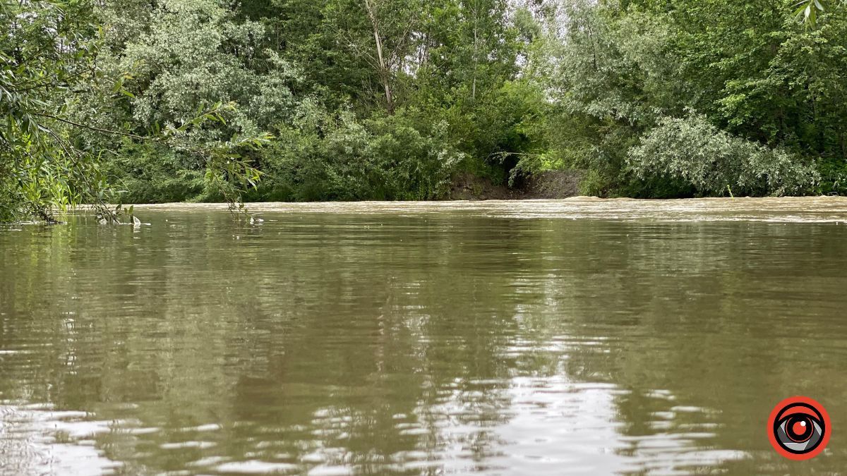 На Коломийщині піднявся рівень води у річках | Фотофакти 18