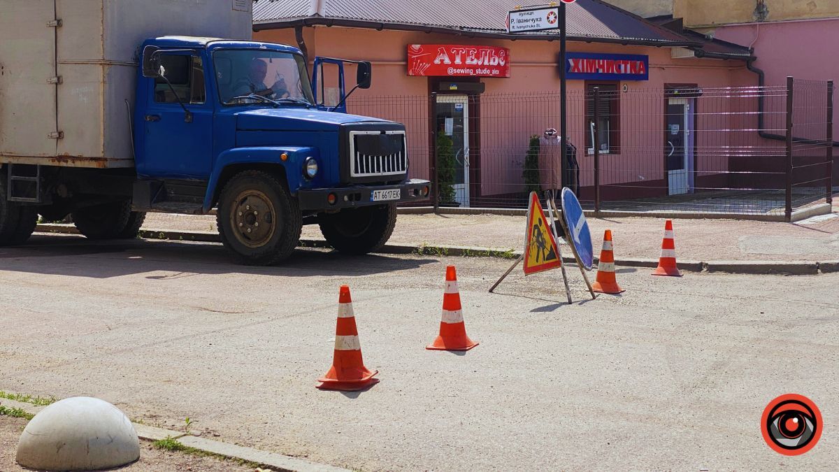 У Коломиї ремонтують вулицю Романа Іваничука 4