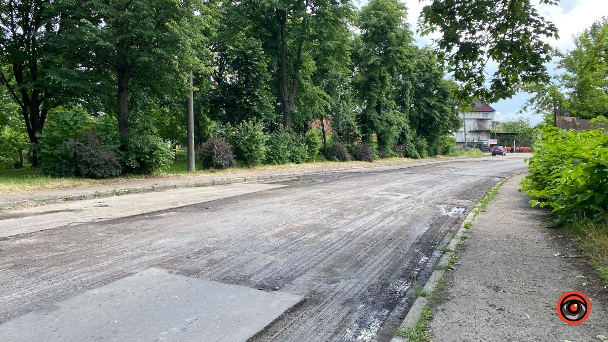 На вулиці Юрія Шкрібляка розпочали ремонт дороги 8