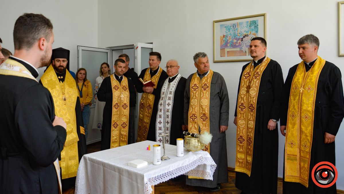 У Коломиї відкрили та освятили новий шелтер для ВПО 14