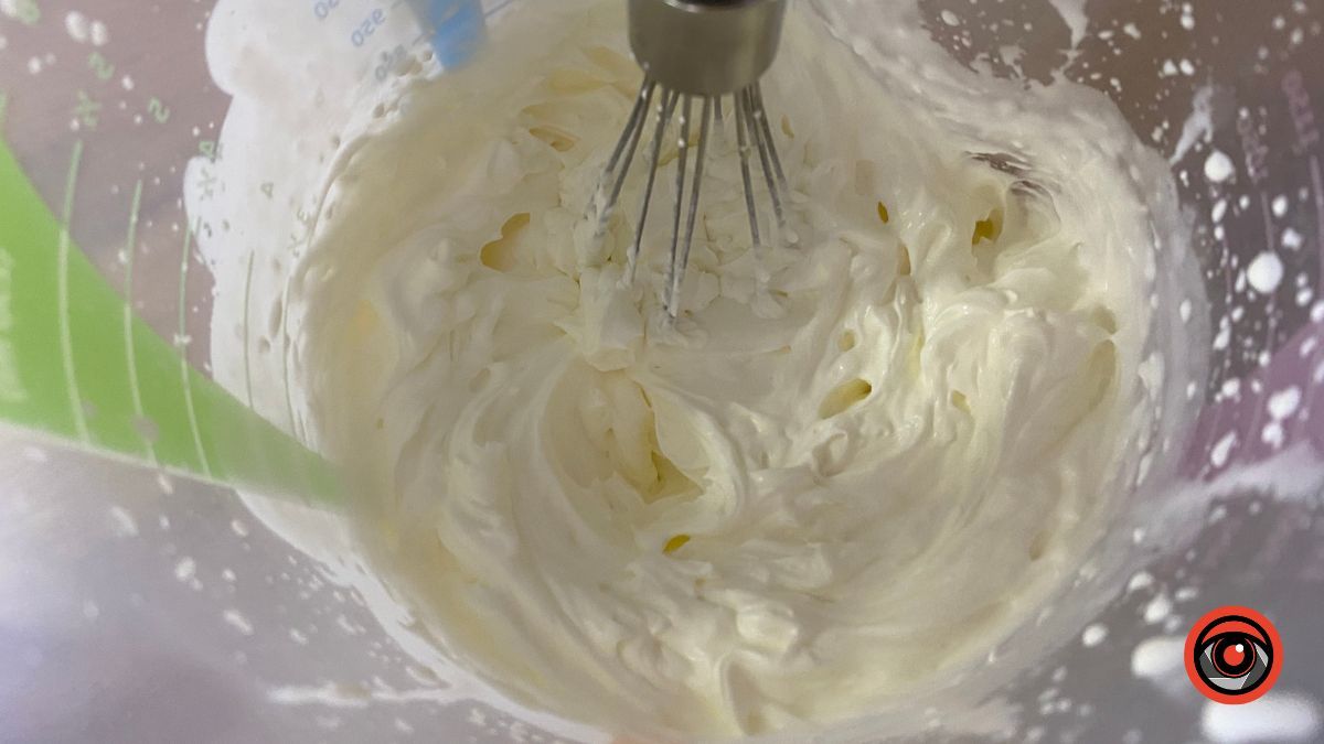 Смачний літній десерт: тірамісу з полуницею 5