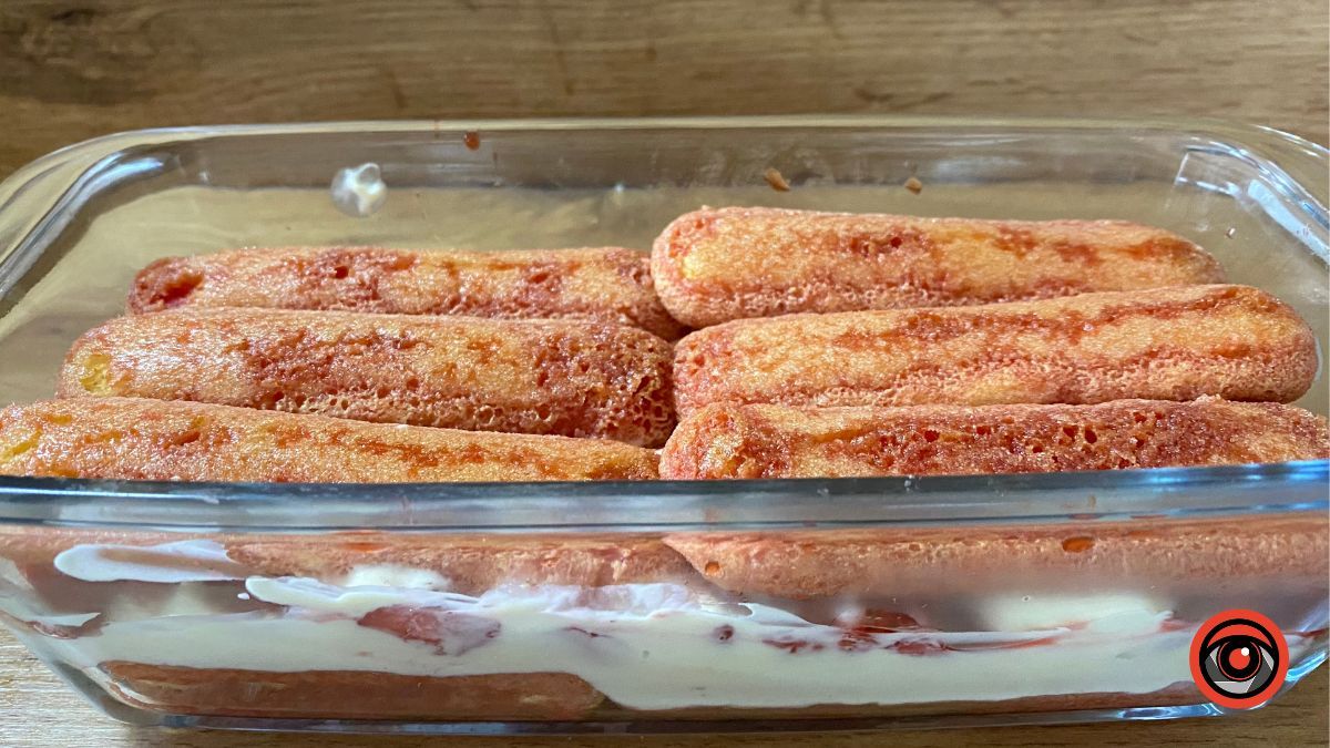 Смачний літній десерт: тірамісу з полуницею 14