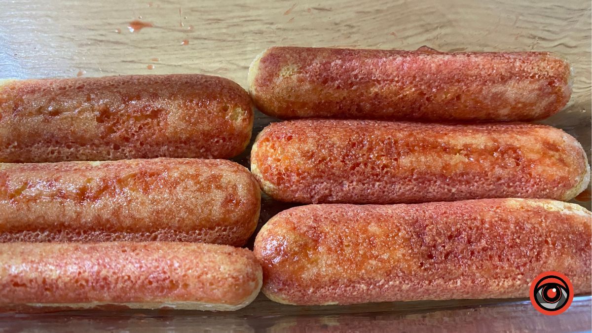 Смачний літній десерт: тірамісу з полуницею 12