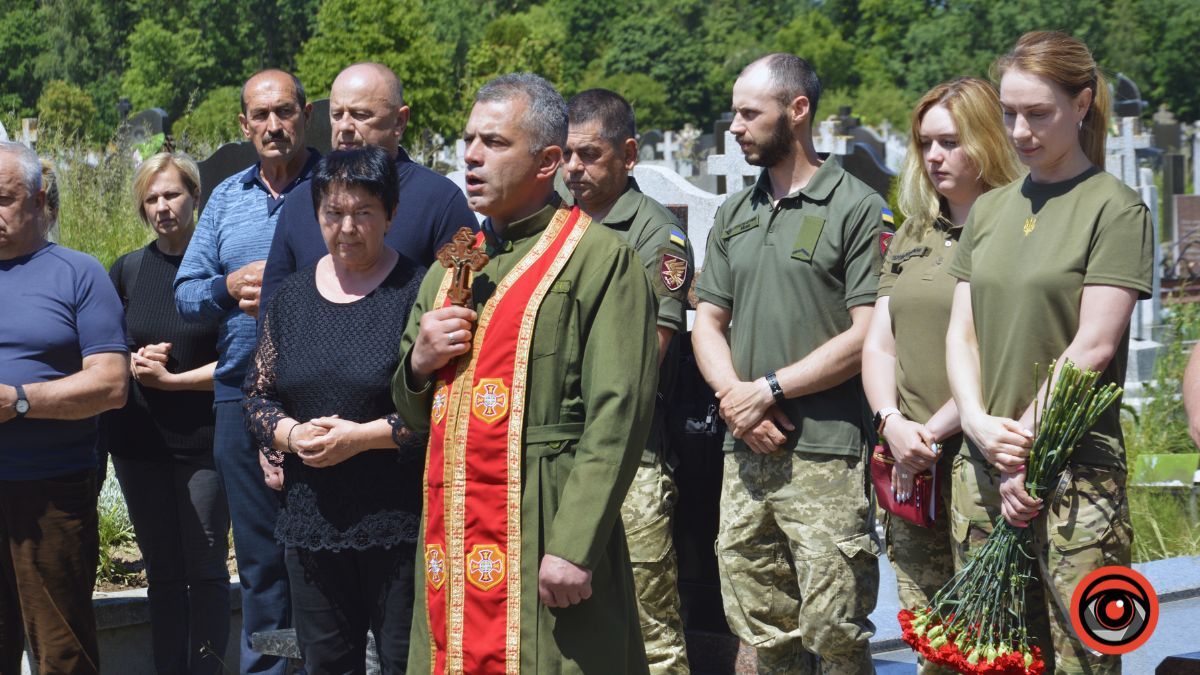 Пам'ять Героя України Тараса Сенюка вшанували у Коломиї 3