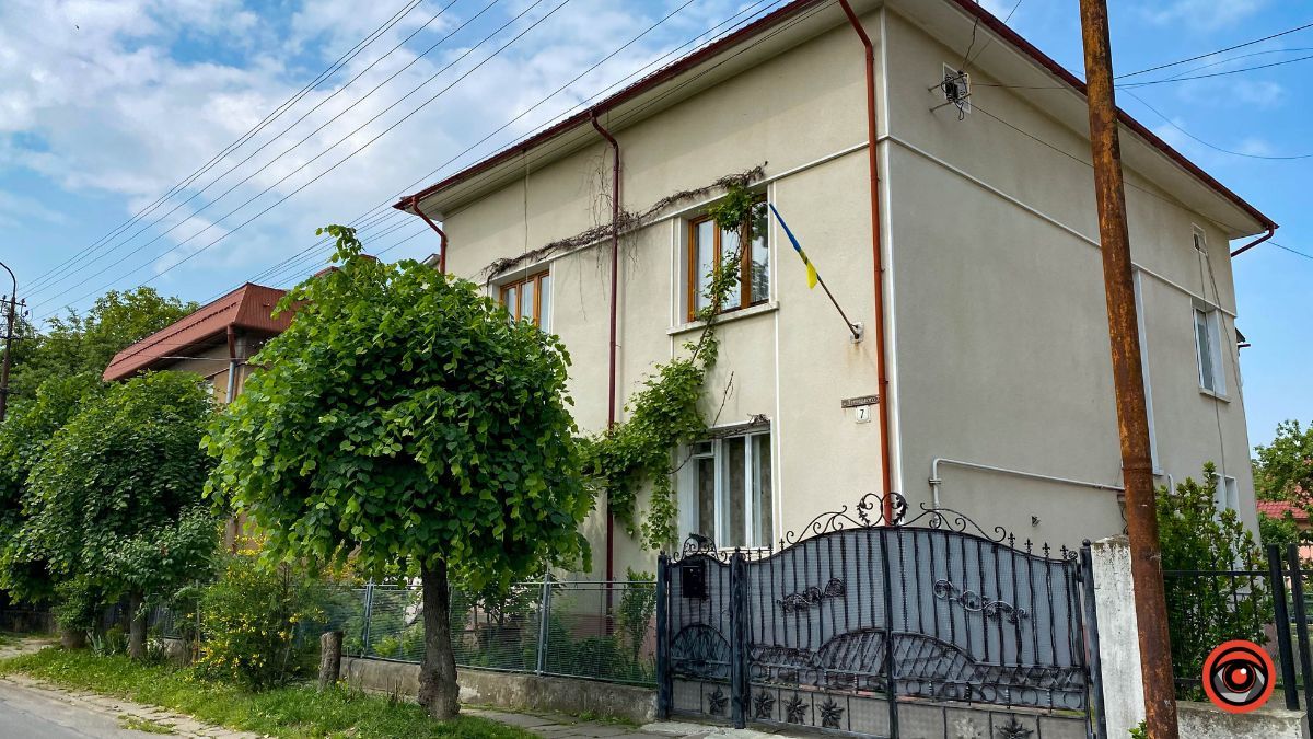 Зелена, спокійна та затишна: історія вулиці Остапа Терлецького 13