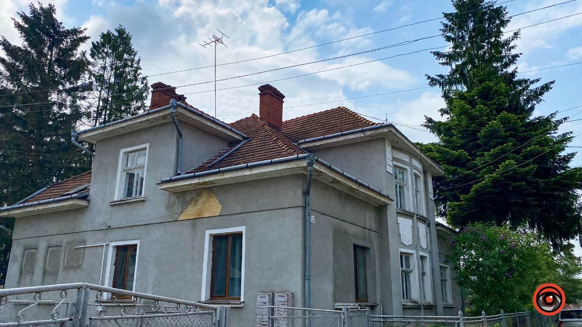 Зелена, спокійна та затишна: історія вулиці Остапа Терлецького 12