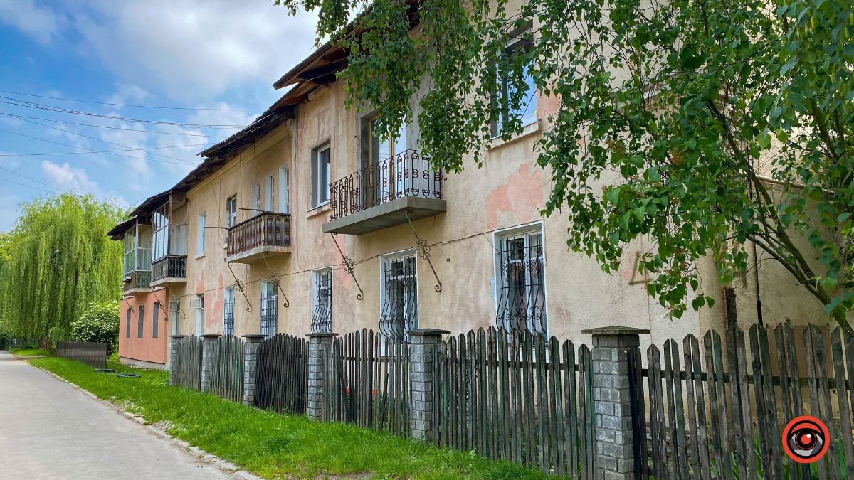 Зелена, спокійна та затишна: історія вулиці Остапа Терлецького 20