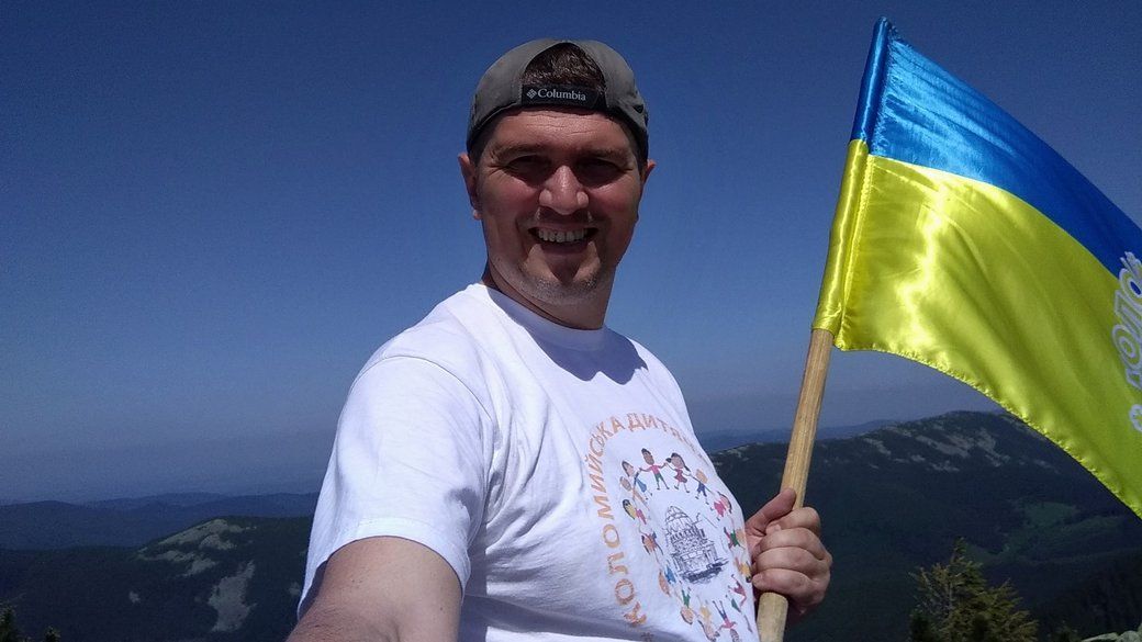 "Рятувати Героїв - це неймовірна честь", — військовий лікар з Коломиї Олег Токарчук 8