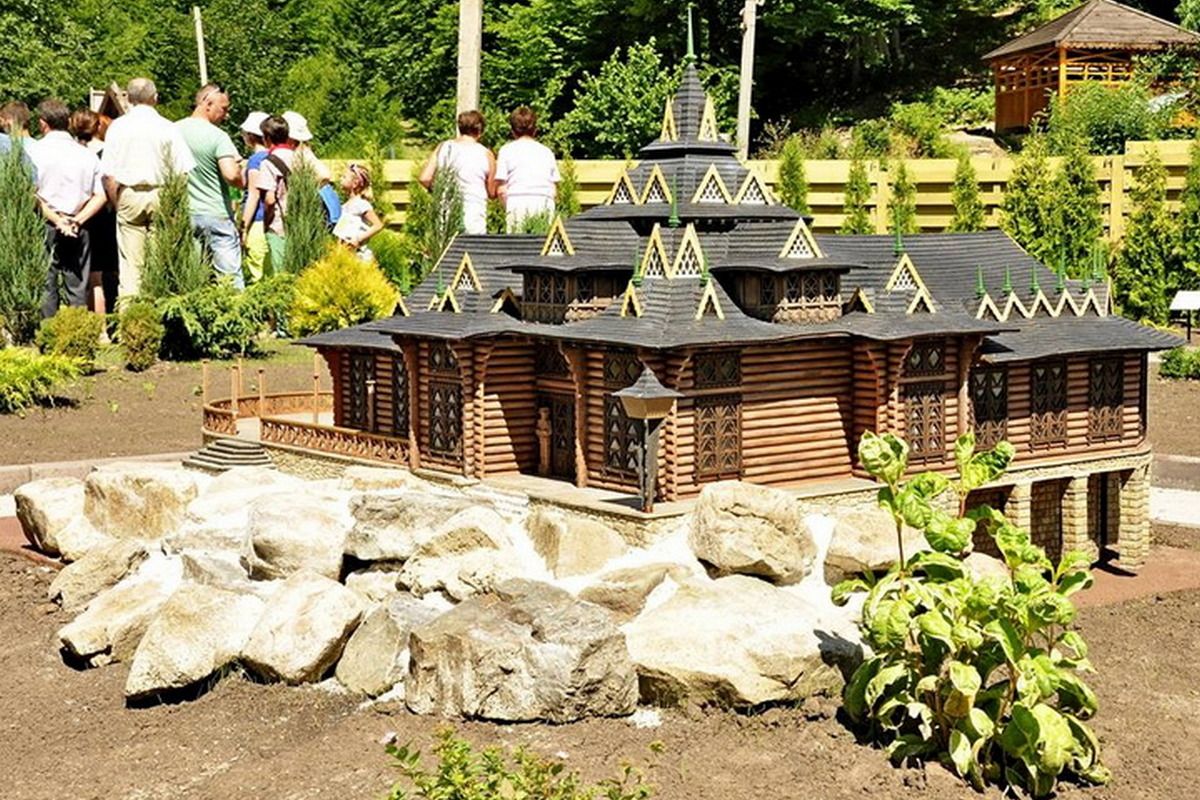 Мініатюра ресторану "Гуцульщина". Фото - karpatium.com.ua