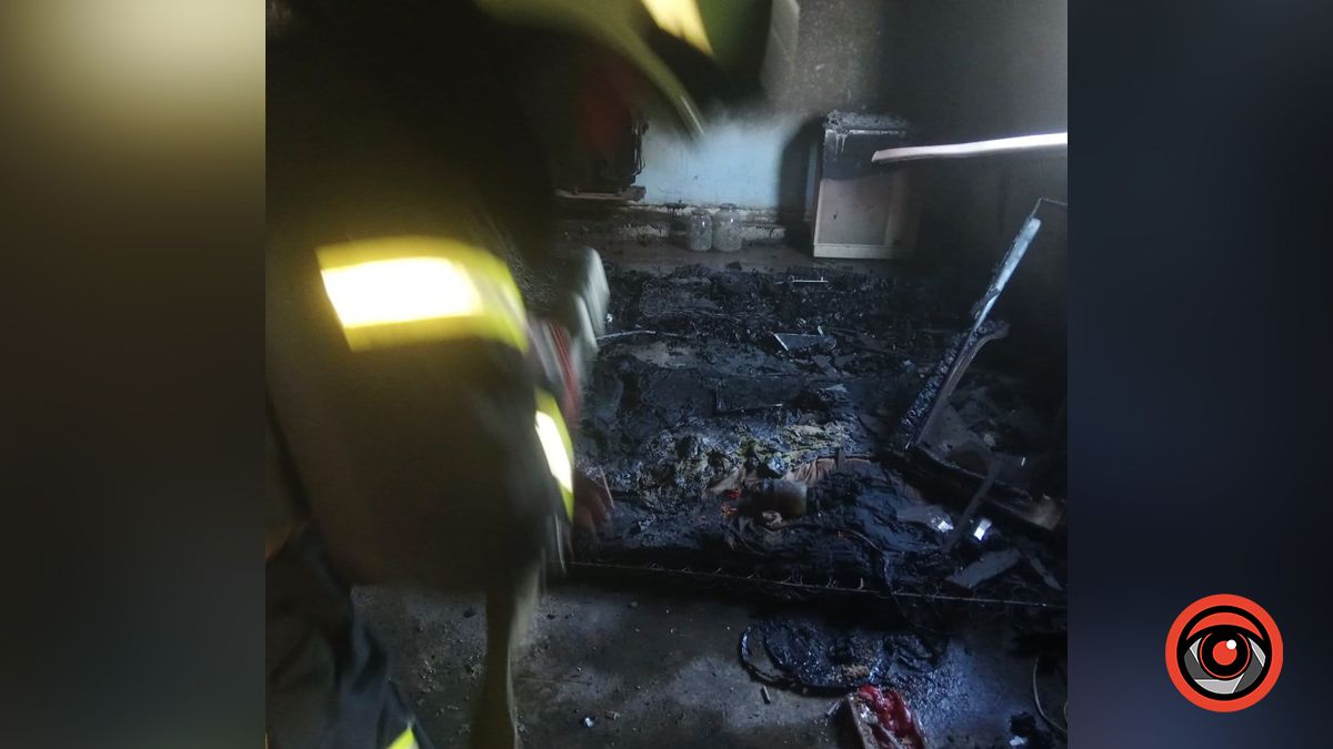 У Сопові спалахнула пожежа в будинку 3